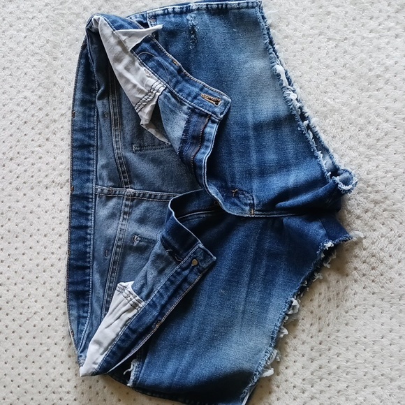 Vintage 1970's wrangler cheeky cut off jean shorts - Picture 10 of 12